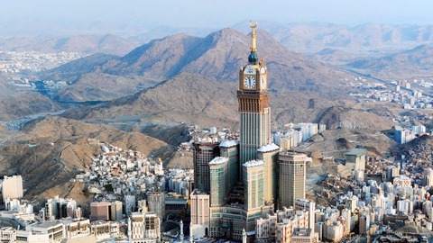 la torre real del reloj de la meca