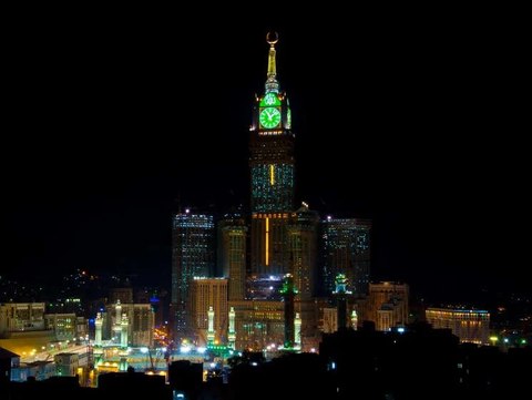 abraj al bait noche