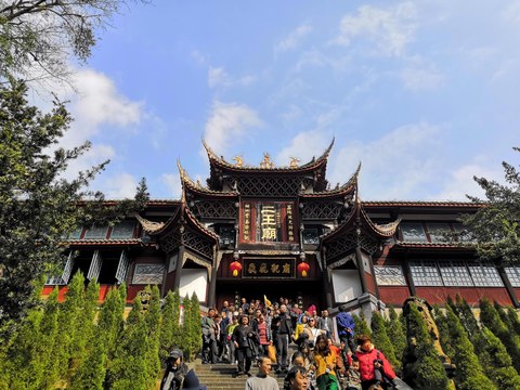 erwang temple at dujiangyan