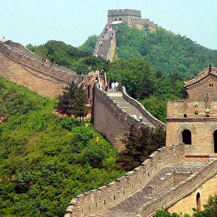 cuanto mide la gran muralla