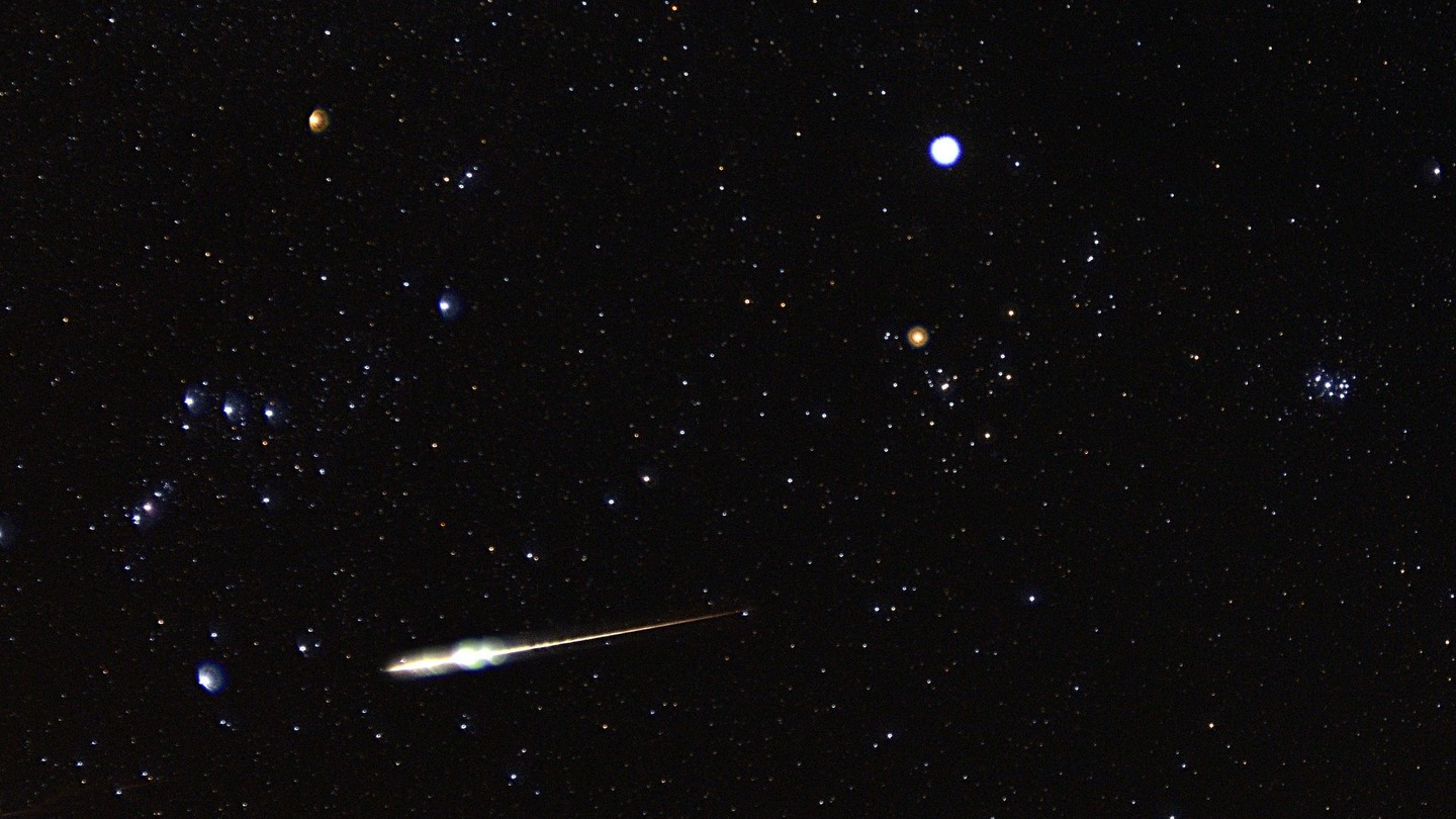 cual es la diferencia asteroides cometas meteoroides meteoros y meteoritos