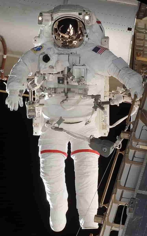 extravehicular mobility unit astronaut spacesuit