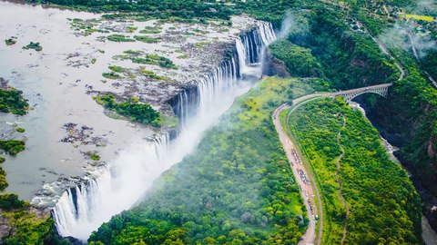 cual es la diferencia entre cascada y catarata