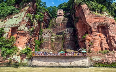 cuales son las estatuas mas famosas de buda en el mundo leshan