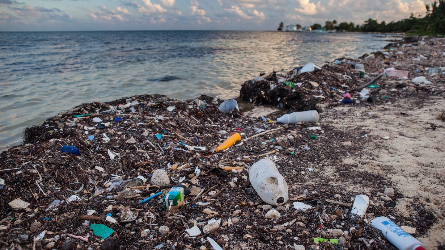 cuales son los paises que contaminan mas plastico