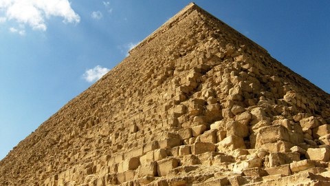 que materiales utilizaron construir piramides giza