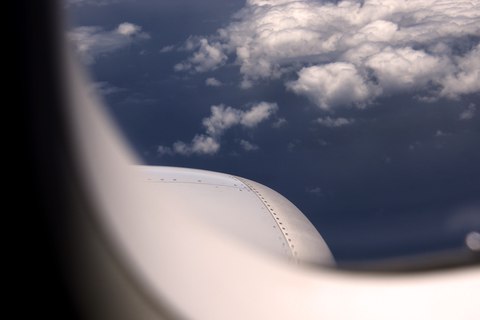 en que capa atmosferica vuelan aviones