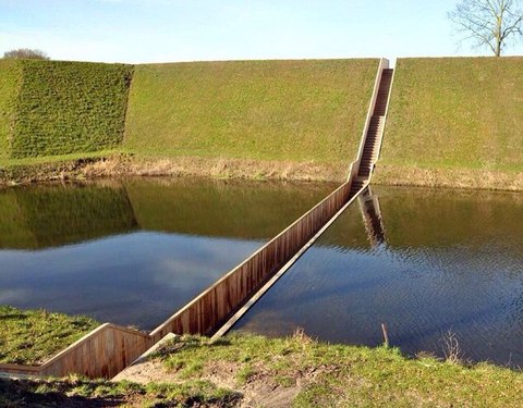 moses bridge stairs