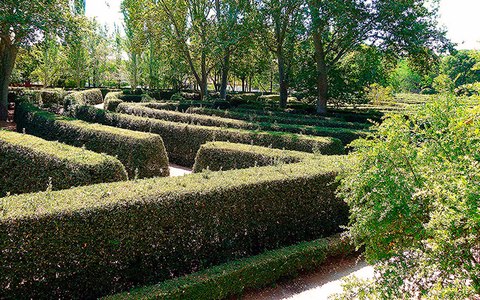 madrid jardin el capricho de la alameda de osuna laberinto