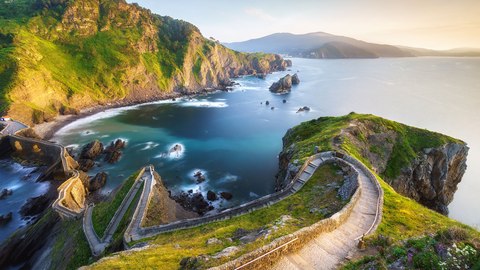 camino a gaztelugatxe