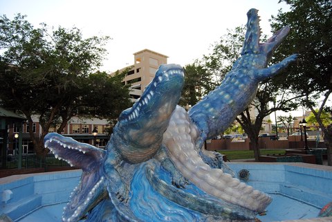 texas el paso la plaza de los lagartos alligator plaza