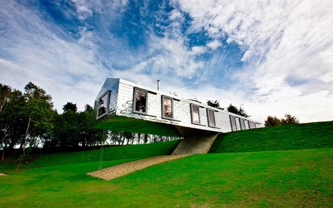 the balancing barn hotel