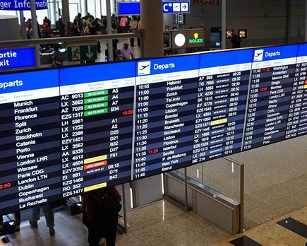 vuelo retrasado cancelado