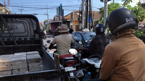 alquilar moto bali