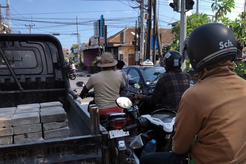 alquilar moto bali
