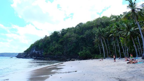 donde alojarse en nusa penida