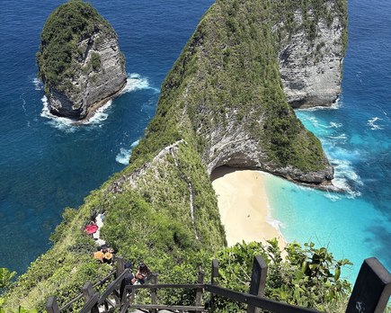 playa del dinosaurio kelingking nusa penida