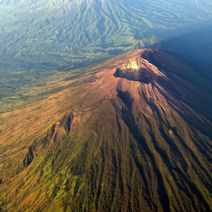 subir monte agung bali