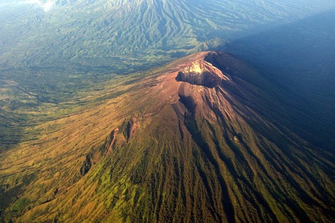 subir monte agung bali