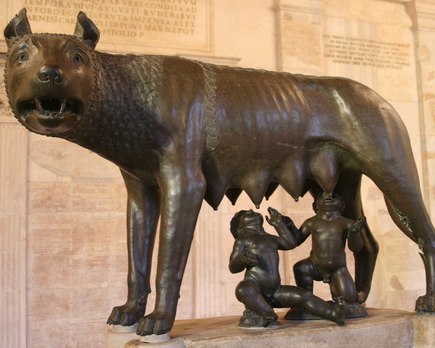 cuando se fundo roma mitologia
