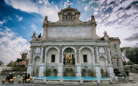 fontana dell acqua paola