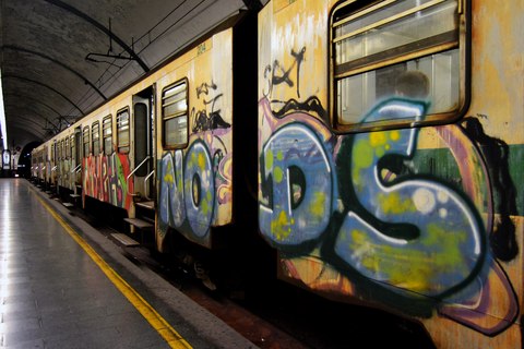 vandalismo trenes japon