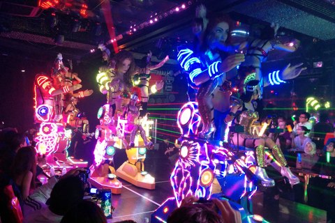 robot restaurant shinjuku tokyo japon