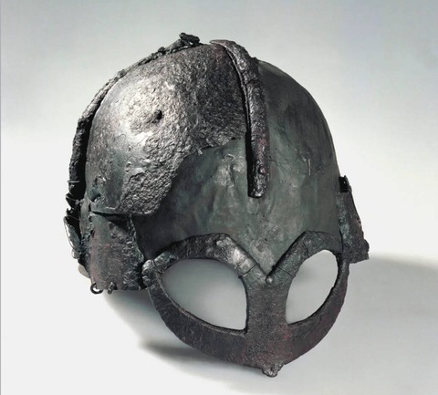 casco vikingo