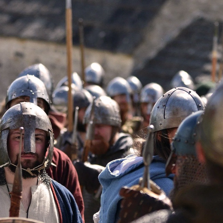 mito llevaban los vikingos cascos con cuernos