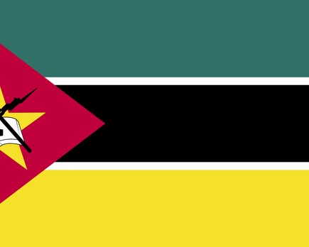historia bandera mozambique ak