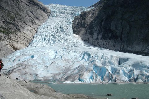 briksdalsbreen