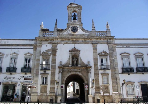 faro arco da vila