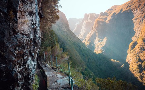 madeira levada caldeirao verde