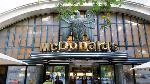 mc donalds mas bello del mundo esta en oporto featured