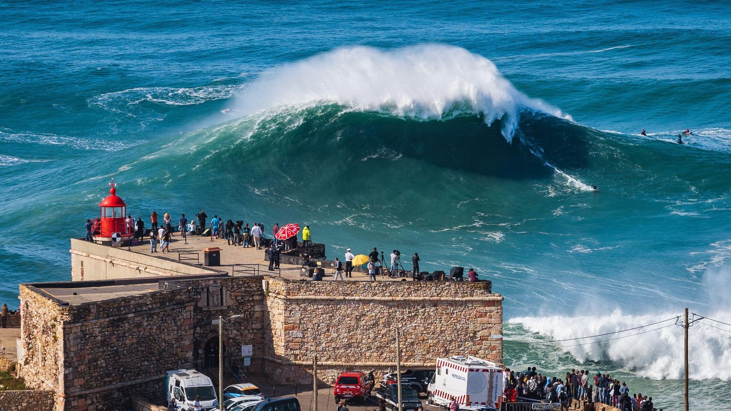nazare ver olas gigantes