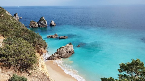 praia do ribeiro do cavalo una de las playas más bellas de portugal