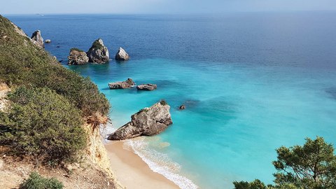 praia do ribeiro do cavalo una de las mejores playas de portugal