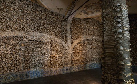 capilla huesos evora