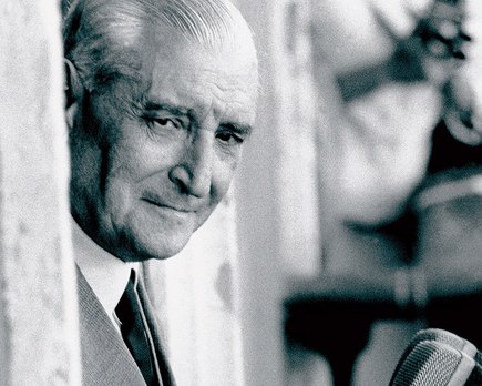 quien fue dictador salazar