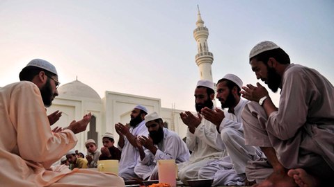 se puede beber agua ramadan