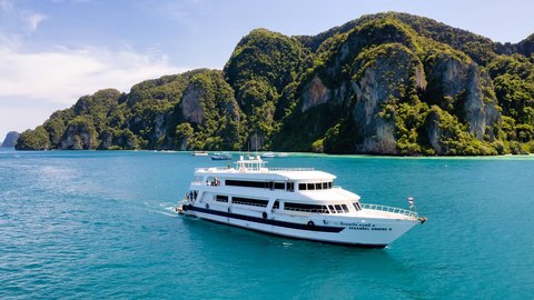 barco entre las islas del mar de andaman