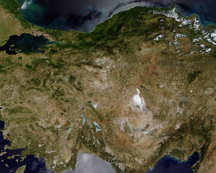 turquia esta en europa o en asia