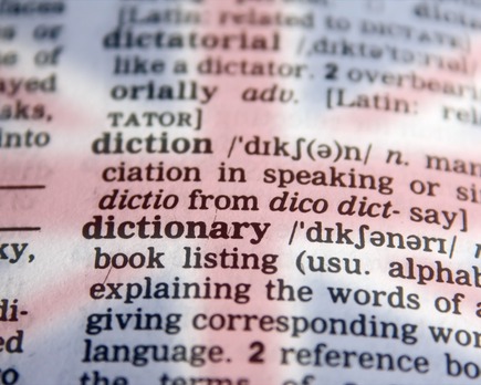 ¿ qué palabras en inglés necesito para sobrevivir en mis viajes en el extrajero?